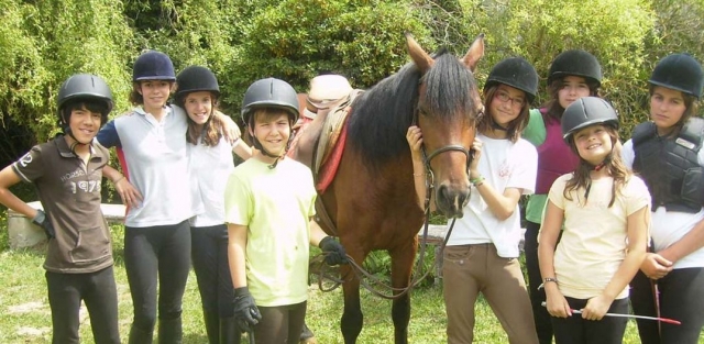  Spaß in unseren Reitcamps 